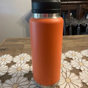 YETI Rambler Bottle 26 oz – Orange with Chug Cap